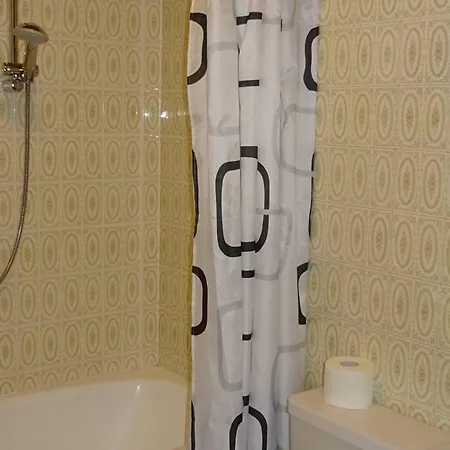 Appartement Centre 2 Pers, Linge Inclus, Wifi, Proche Télécabines Et Commerces - Fr-1-802-49 Les Gets
